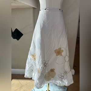 Beautiful white midi skirt